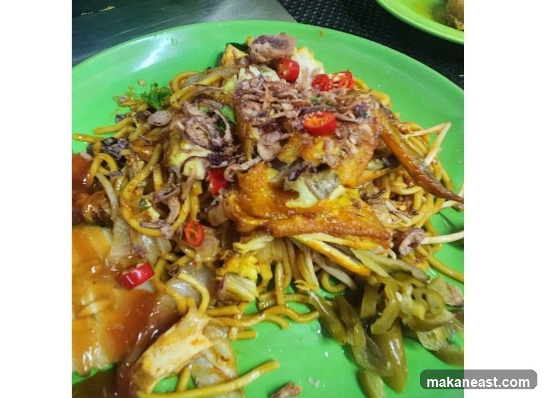 Noodles with Toppings
