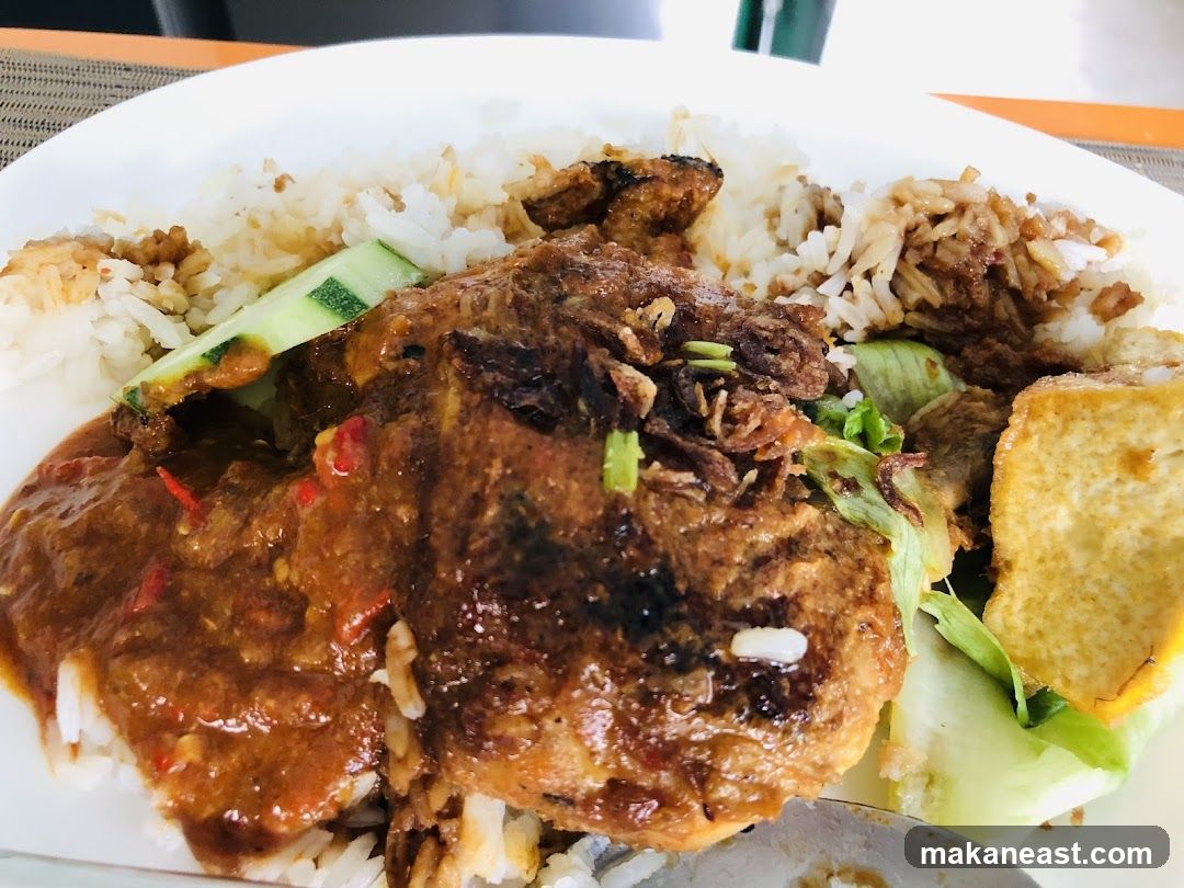 Rice dish with meat and vegetables
