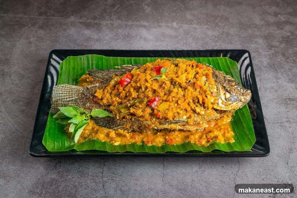 Whole Fried Fish with Spicy Sauce