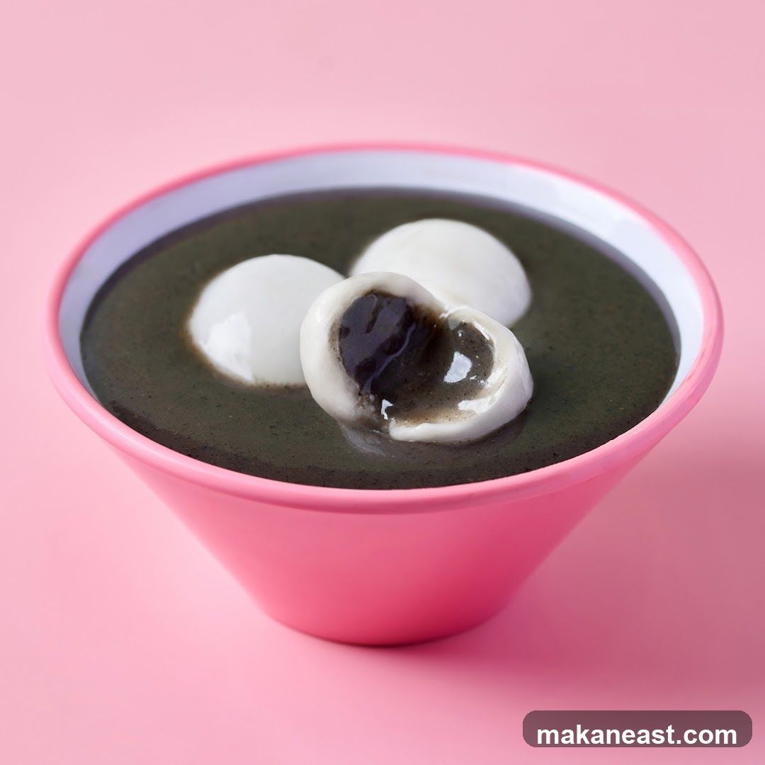 Black Sesame Soup with Tangyuan
