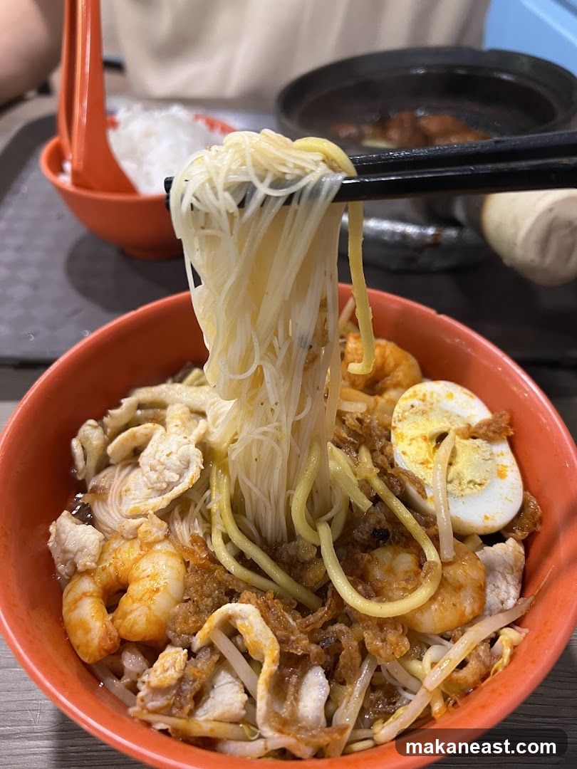 Noodle Dish with Shrimp and Egg
