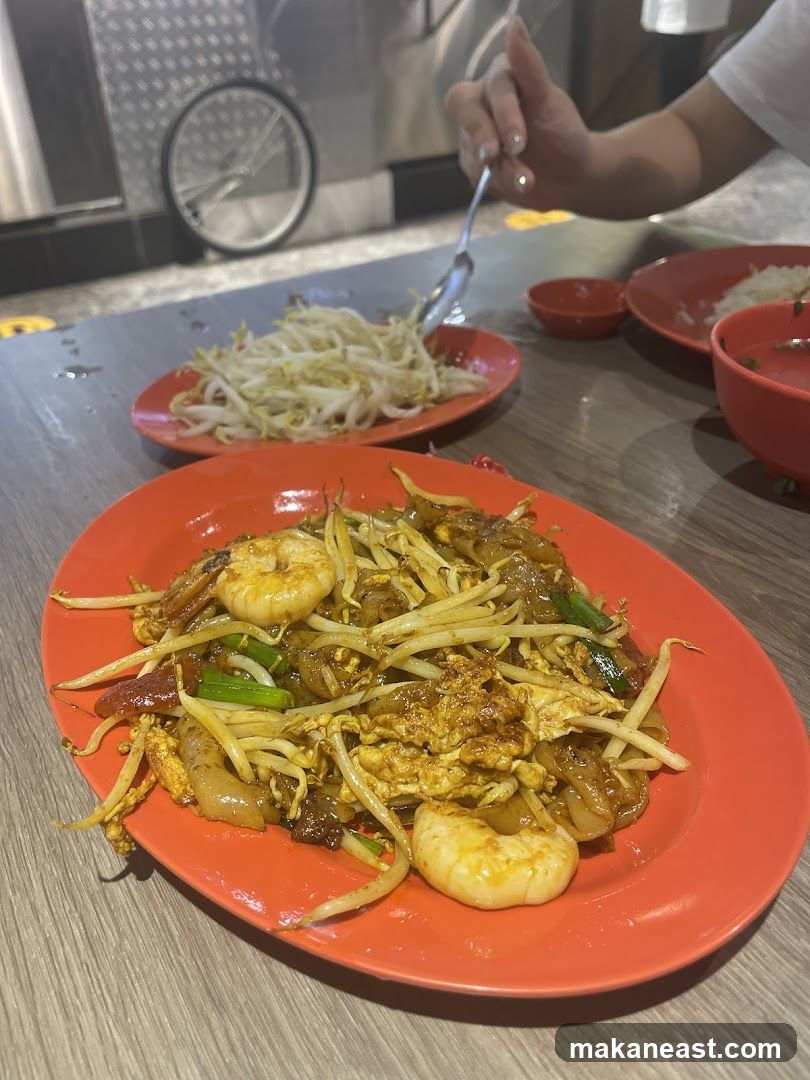 Char Kway Teow with Bean Sprouts