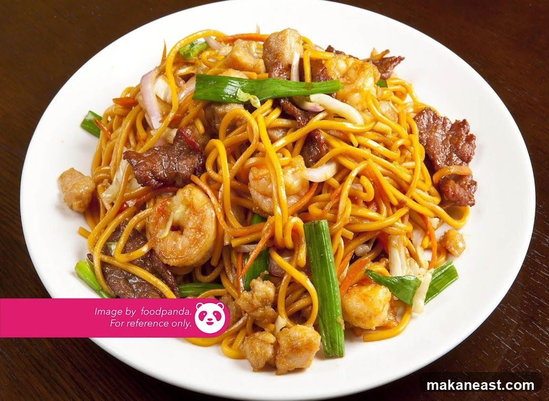 Noodles with Shrimp and Beef