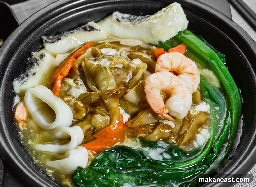 Seafood Noodle Dish