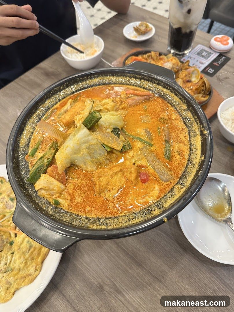 Curry Pot with Sides