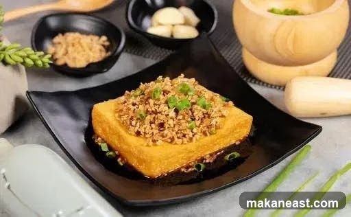 Fried Tofu with Toppings
