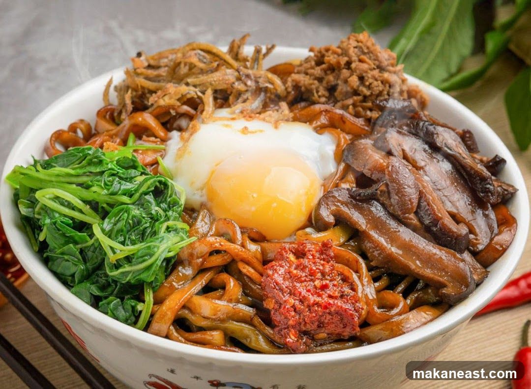 Noodle Bowl with Egg and Toppings