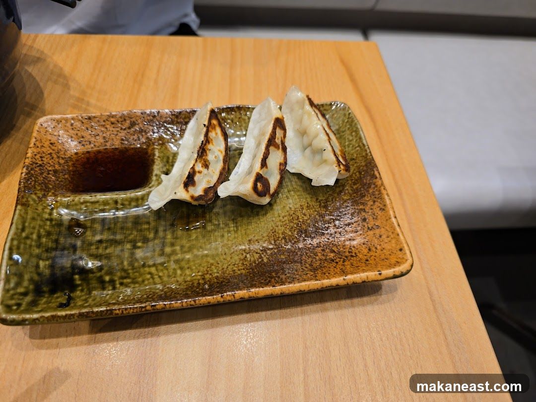 Gyoza with Dipping Sauce
