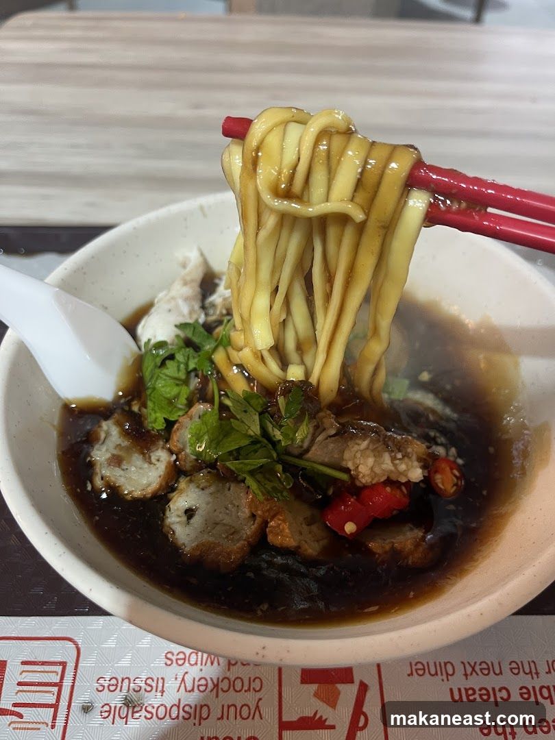 Noodles with Meatballs and Chili