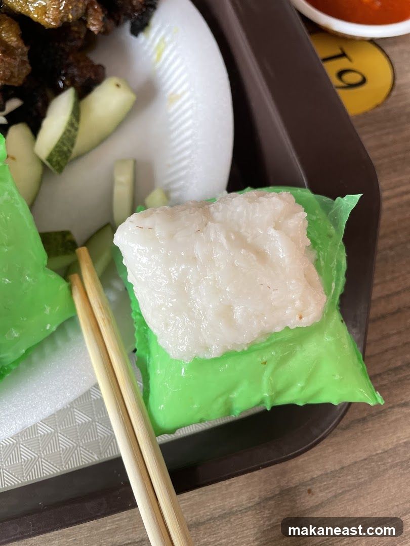 Sticky Rice with Meat and Cucumber