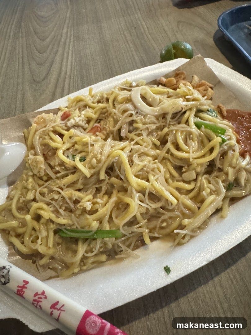 Noodles with Squid and Chili Sauce