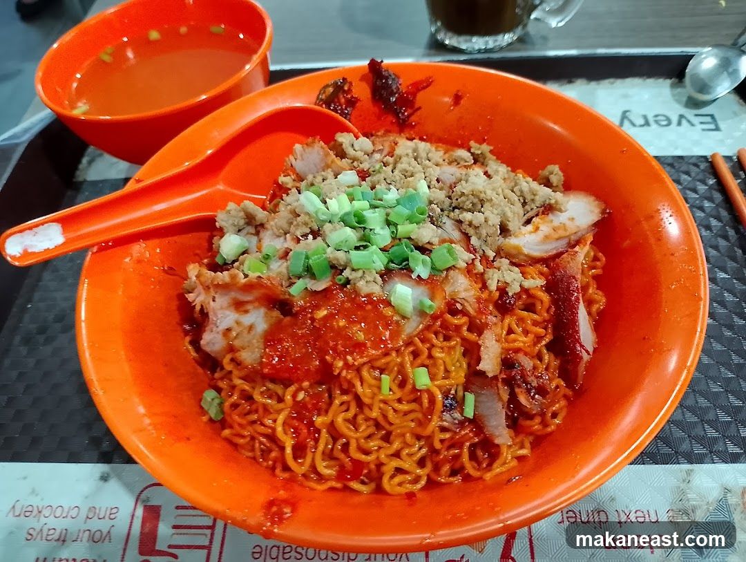 Noodles with Meat and Sauce