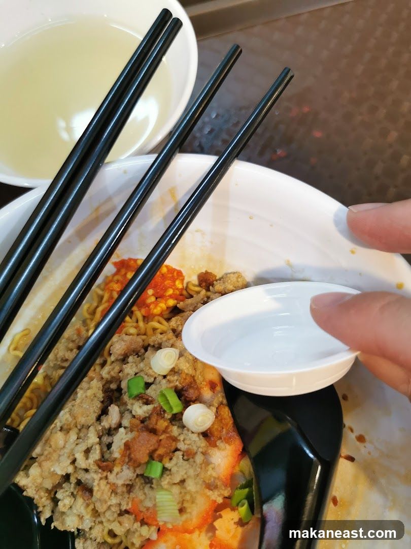Noodles with Minced Meat and Broth