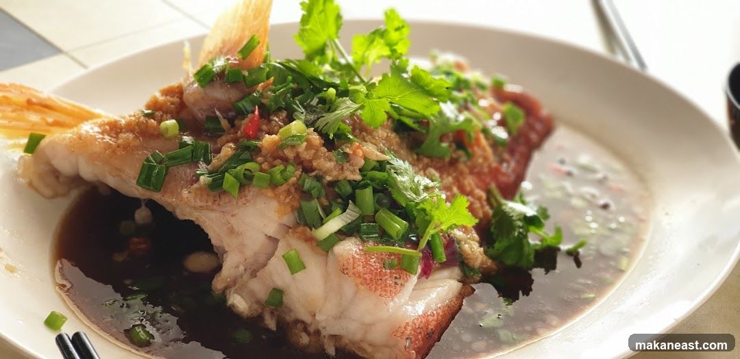 Steamed Fish with Toppings