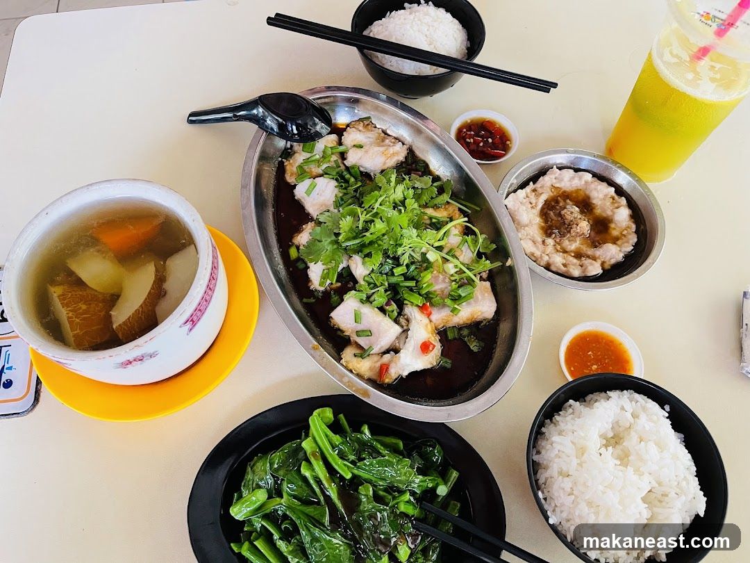 Steamed Fish with Rice and Vegetables