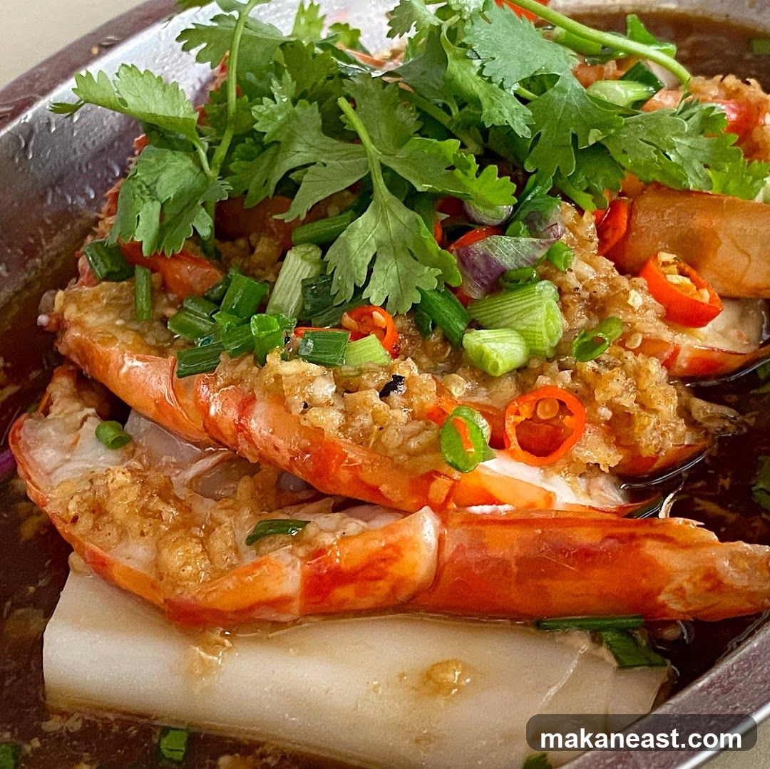 Steamed Prawns with Garlic and Chili