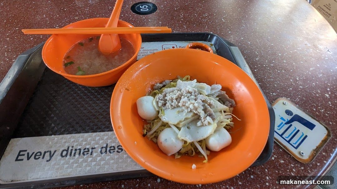Noodles with Soup and Fish Balls