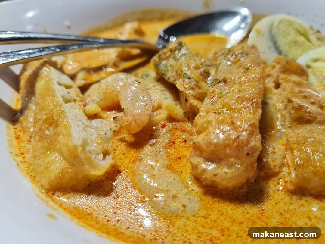 Laksa with Shrimp and Tofu