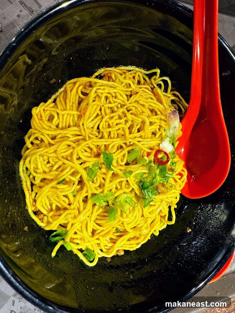 Noodles with Scallions and Chili