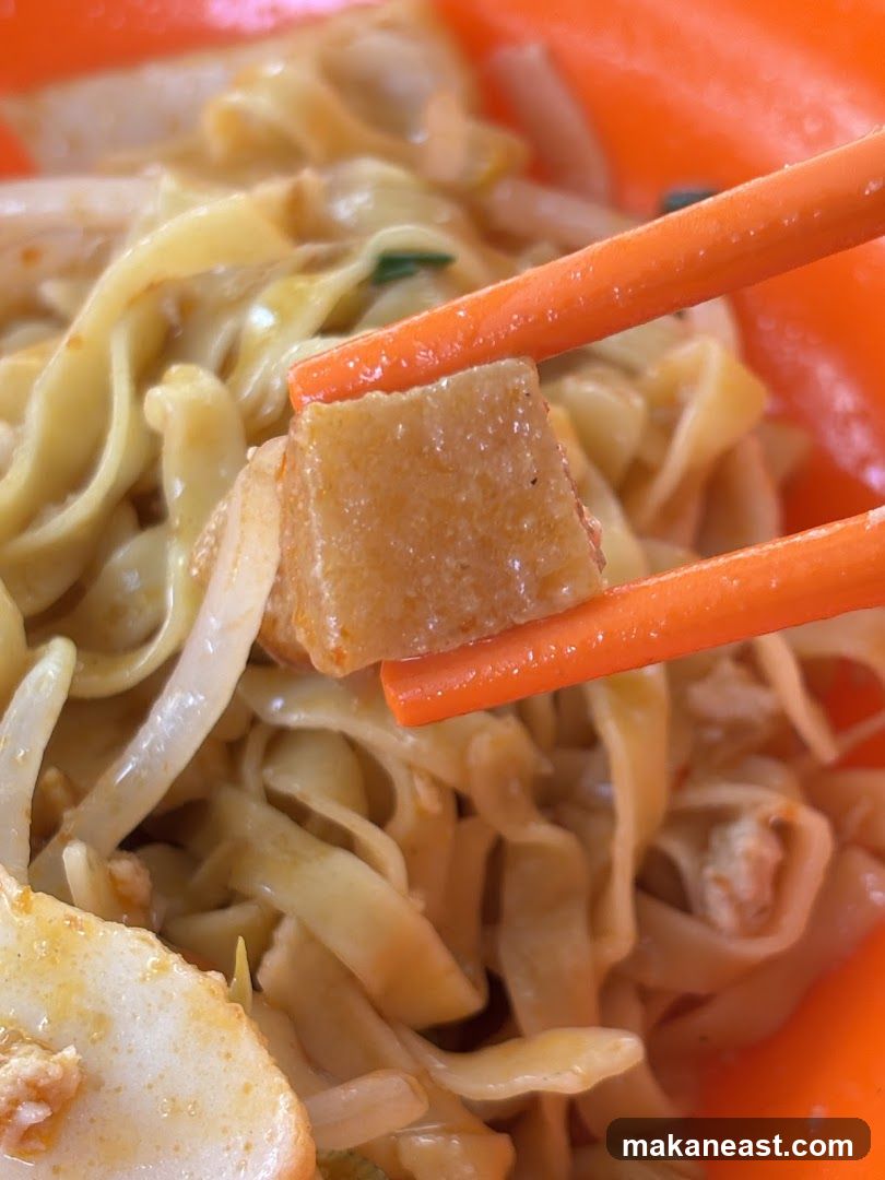 Noodles with Tofu and Fish Cake