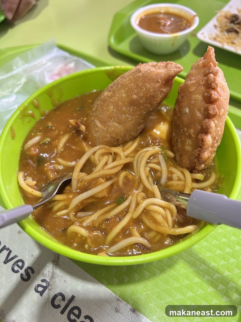 Noodles with Curry Puffs
