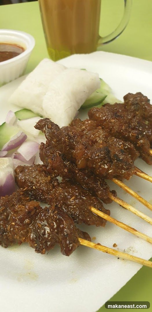 Satay with Rice and Drink
