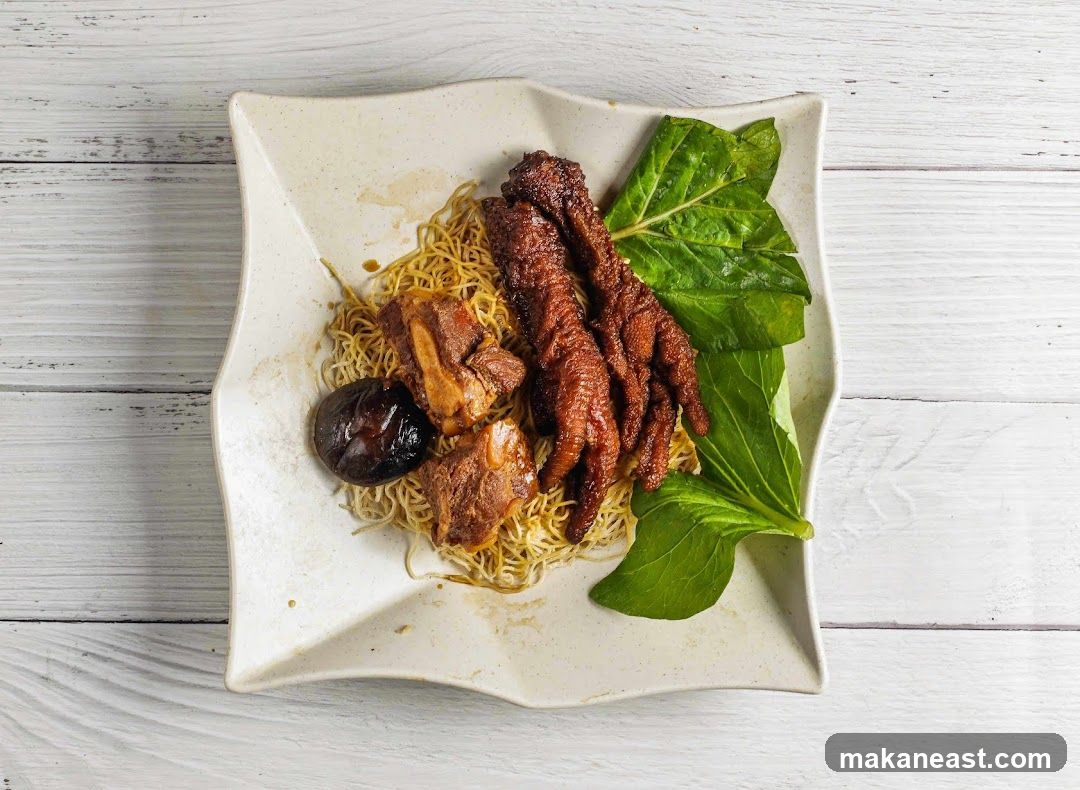 Braised Chicken Feet and Pork Ribs with Noodles