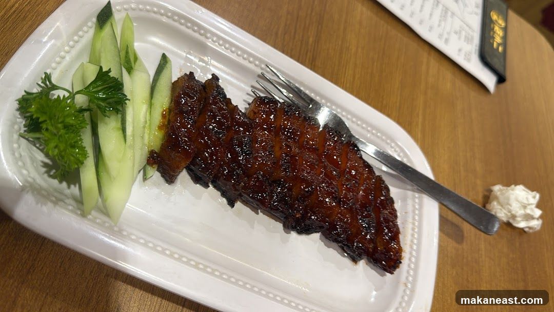 Char Siu Pork with Cucumber Slices