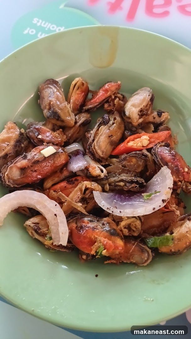 Mussels with Chili and Onion