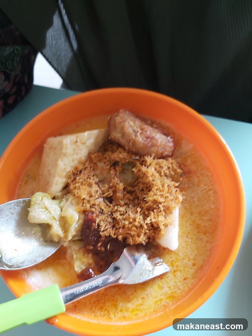 Lontong with Fried Tempeh