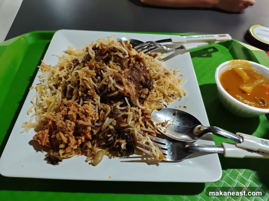 Biryani with Curry