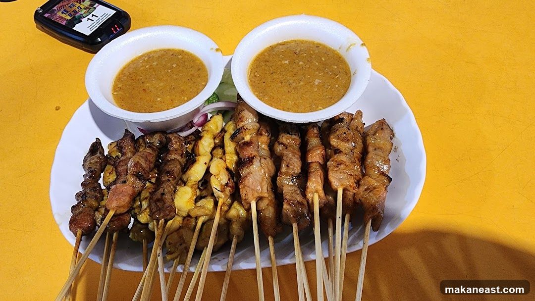 Satay Skewers with Peanut Sauce