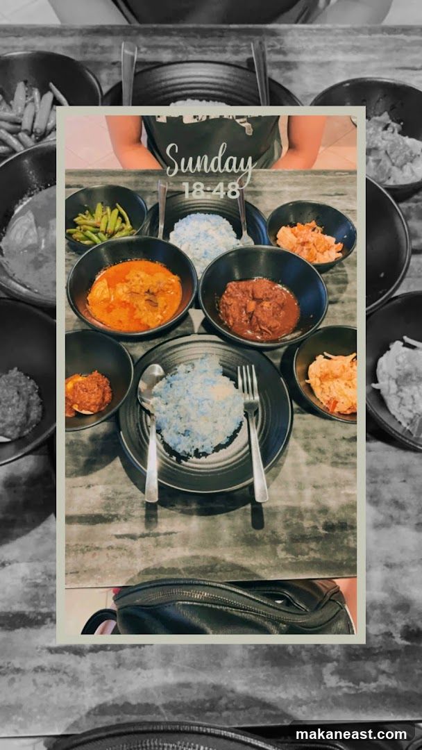 Meal with Blue Rice
