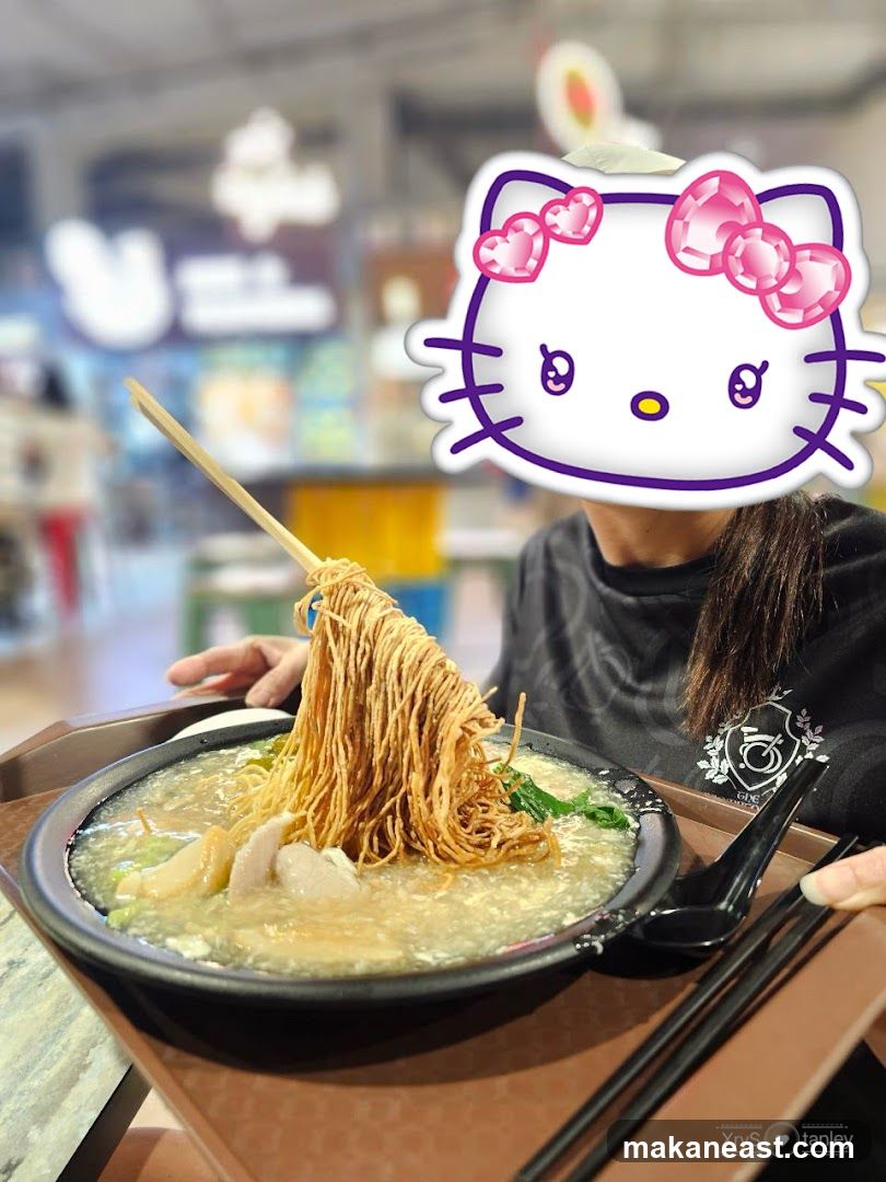 Crispy Noodles with Gravy