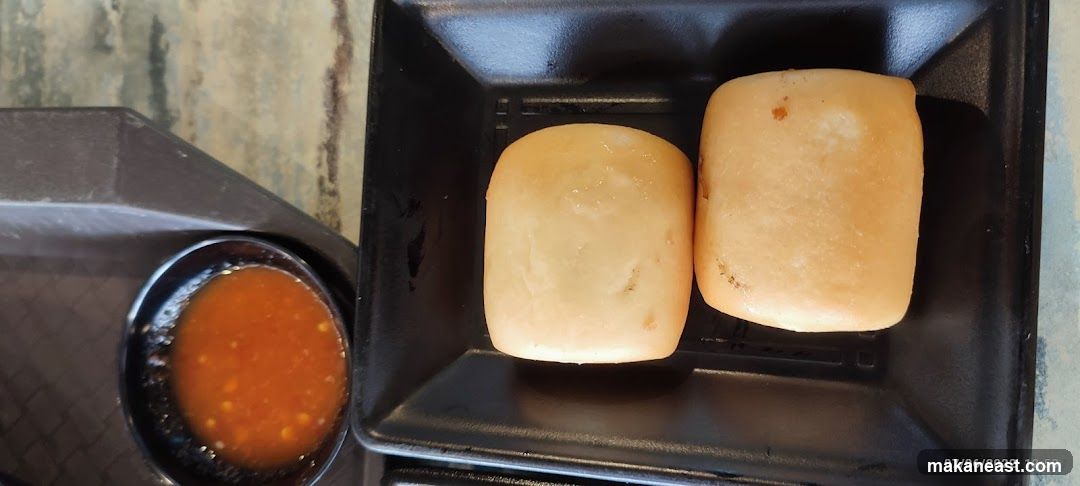 Fried Mantou Buns with Dipping Sauce