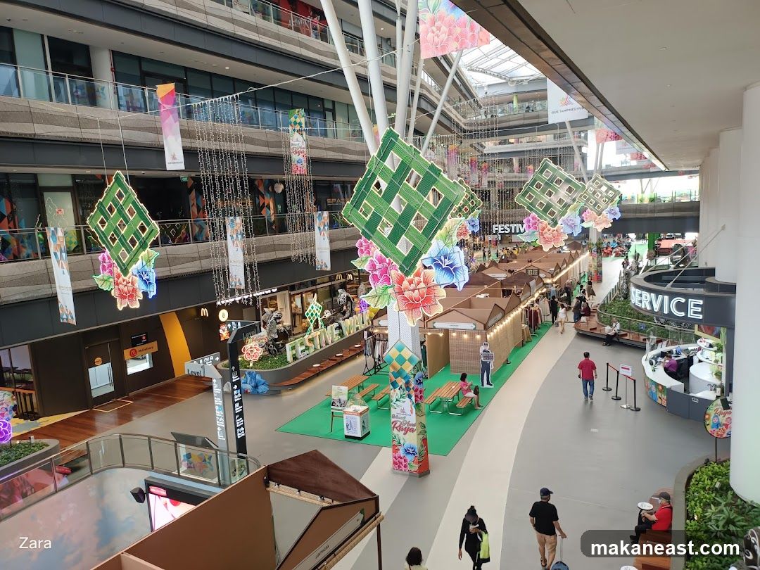 Festival Market in a Mall