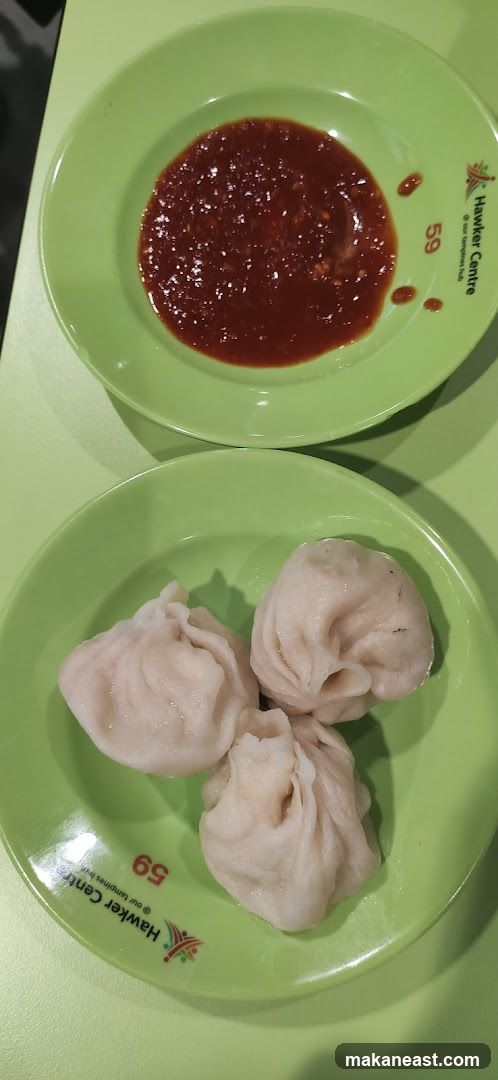 Steamed Dumplings with Chili Sauce