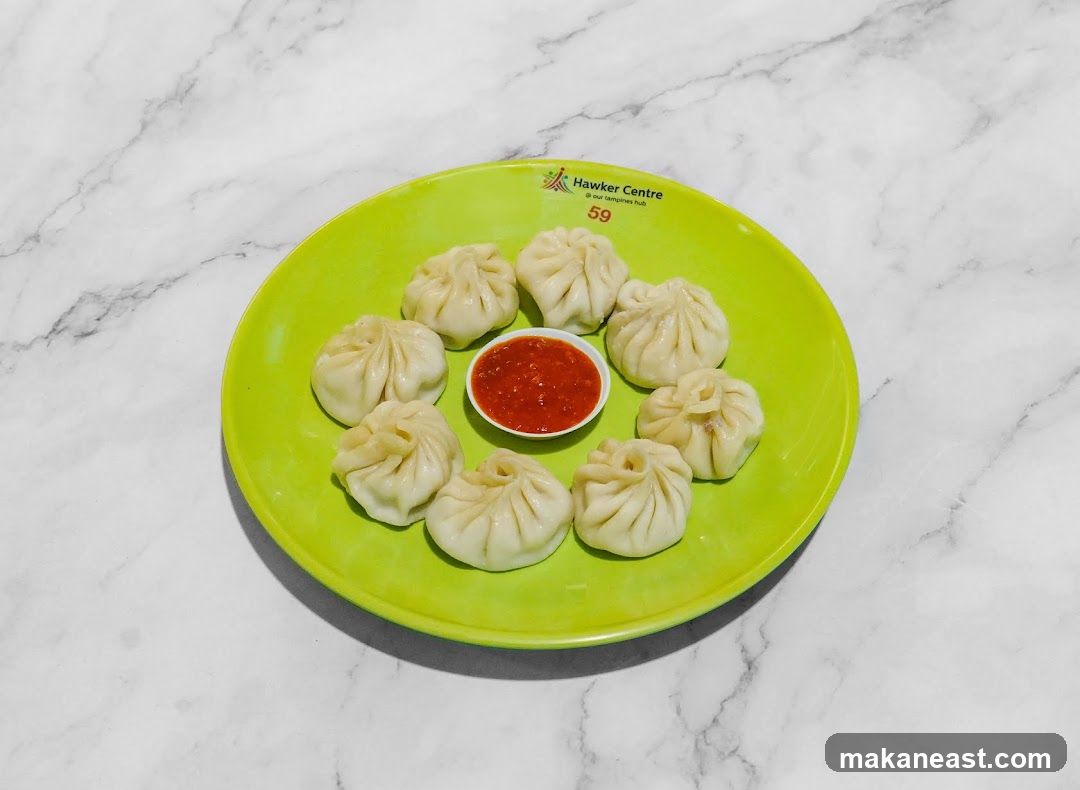 Momos with Sauce