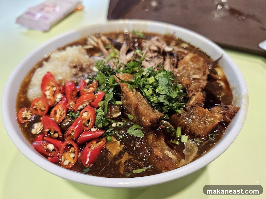 Noodle Soup with Chili and Meat