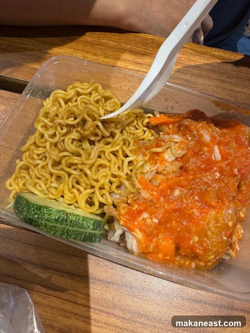 Noodles with Chicken and Sauce