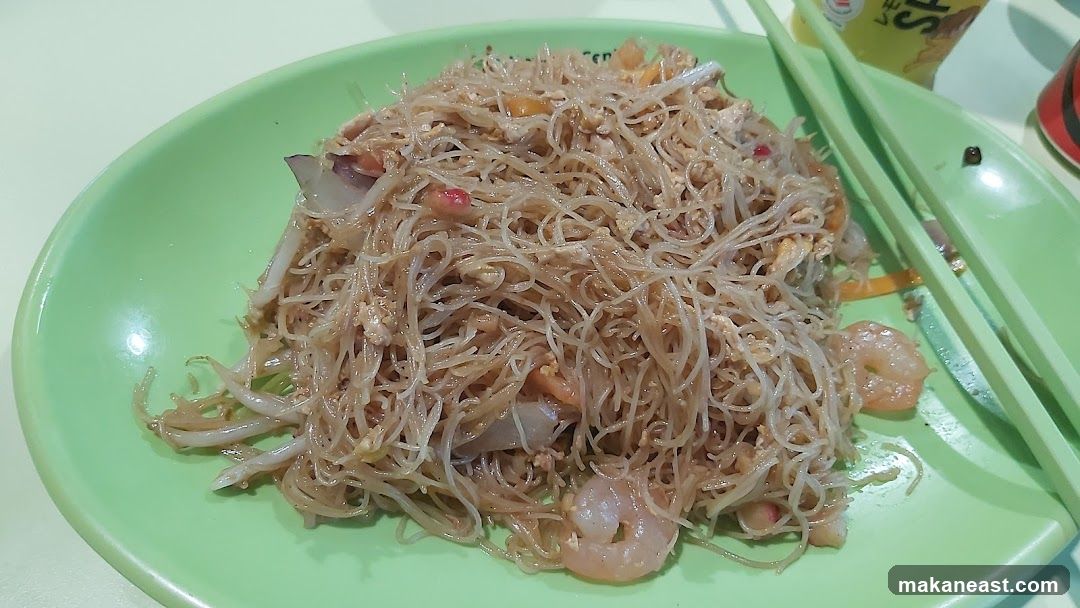 Stir-fried noodles with shrimp