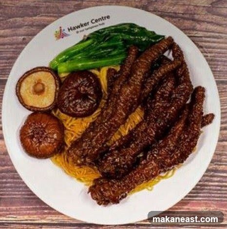 Braised Chicken Feet with Noodles