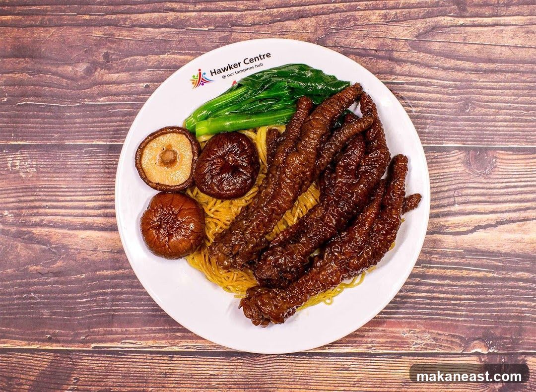 Braised Chicken Feet with Noodles