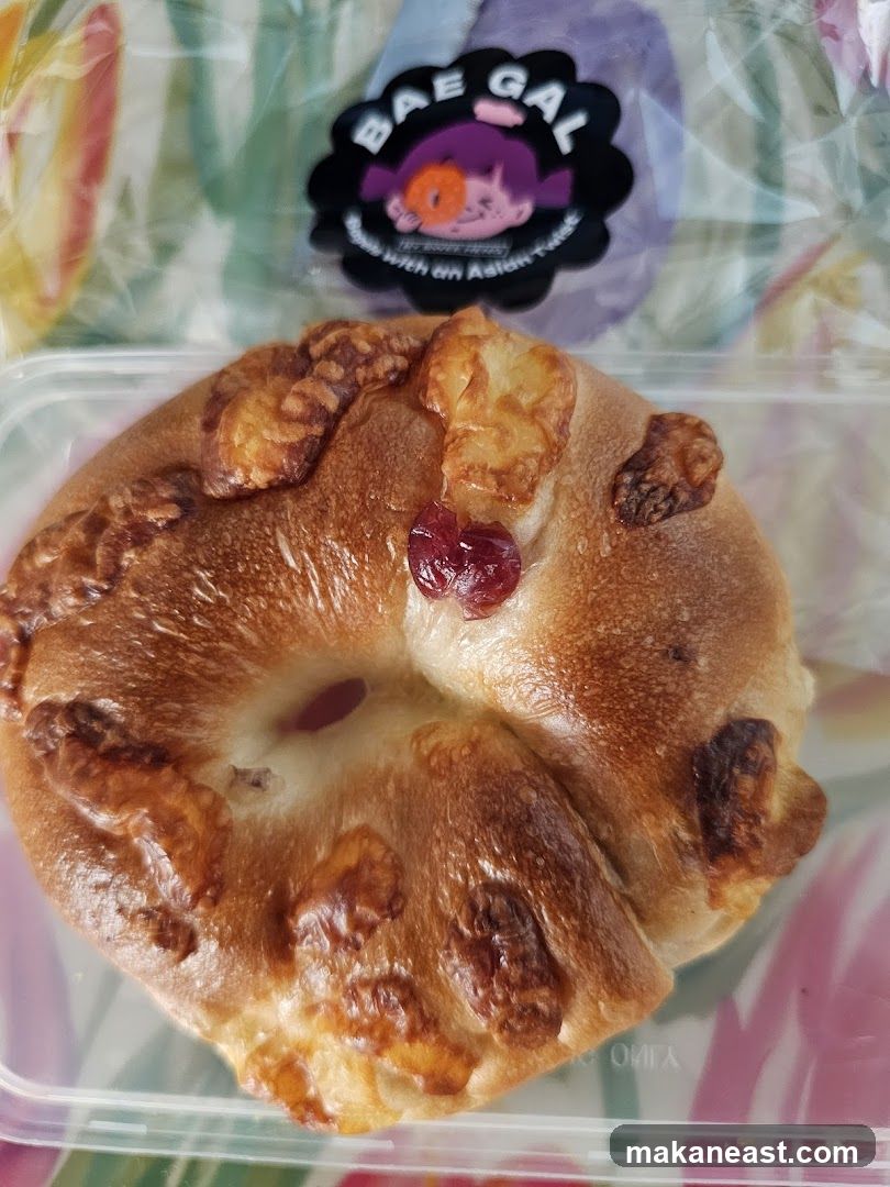 Bagel with cheese and jam