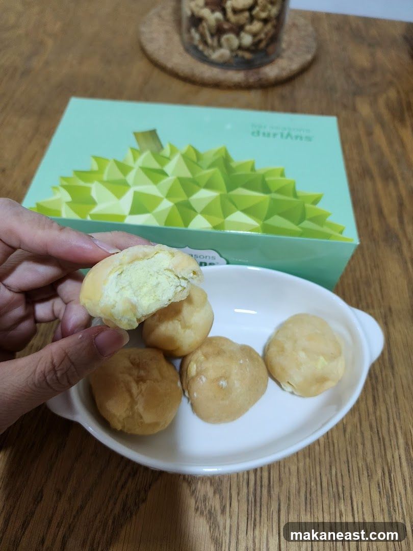 Durian Cream Puffs