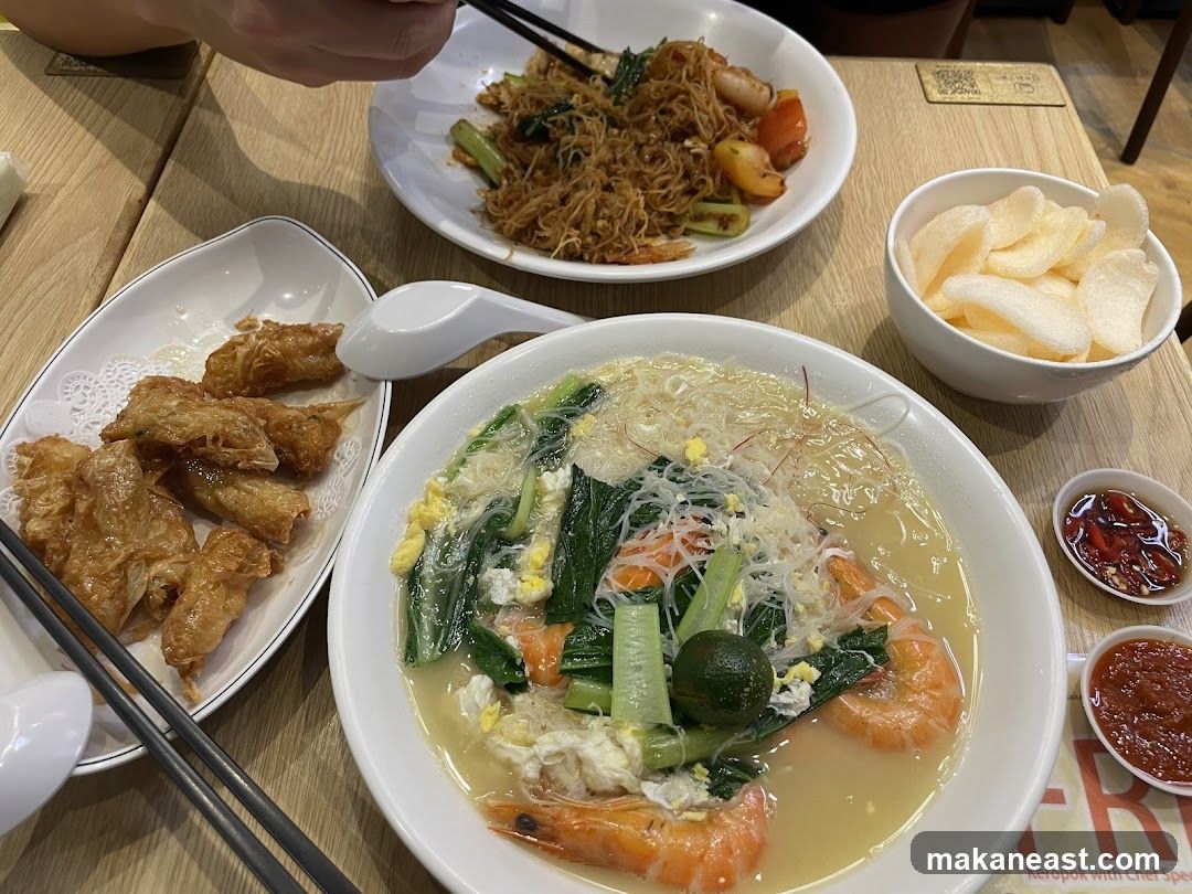 Noodles and Fried Appetizers