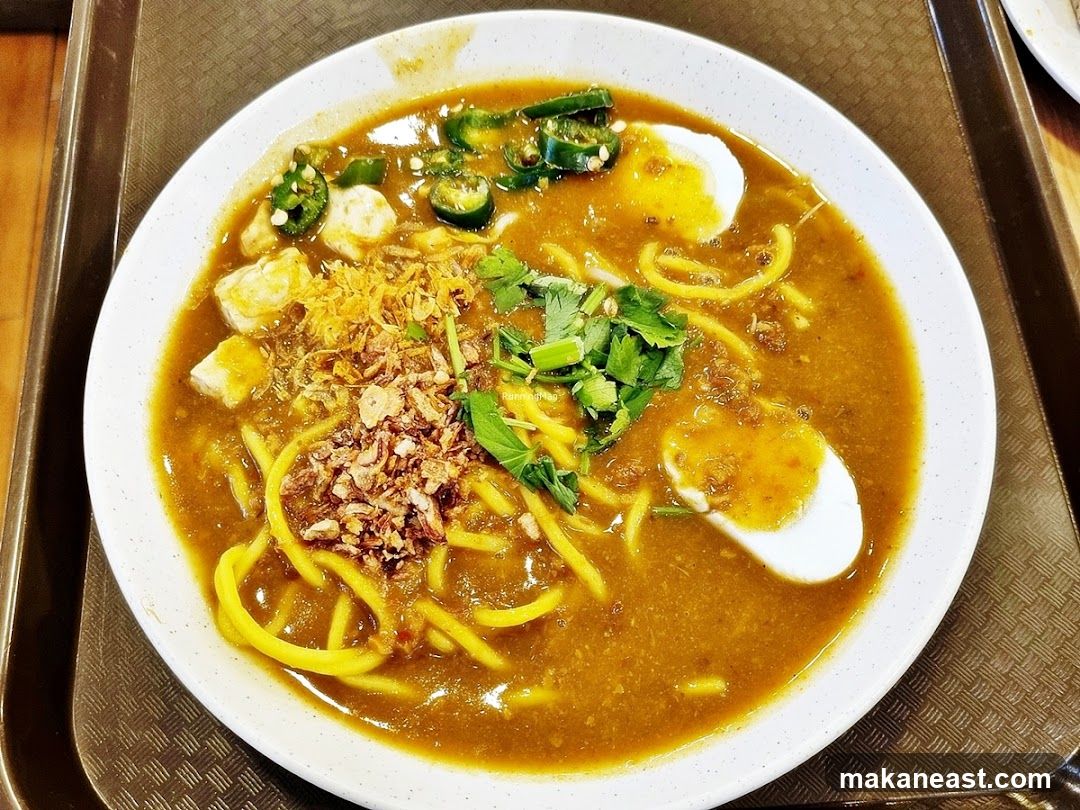 Noodle Soup with Eggs and Chili