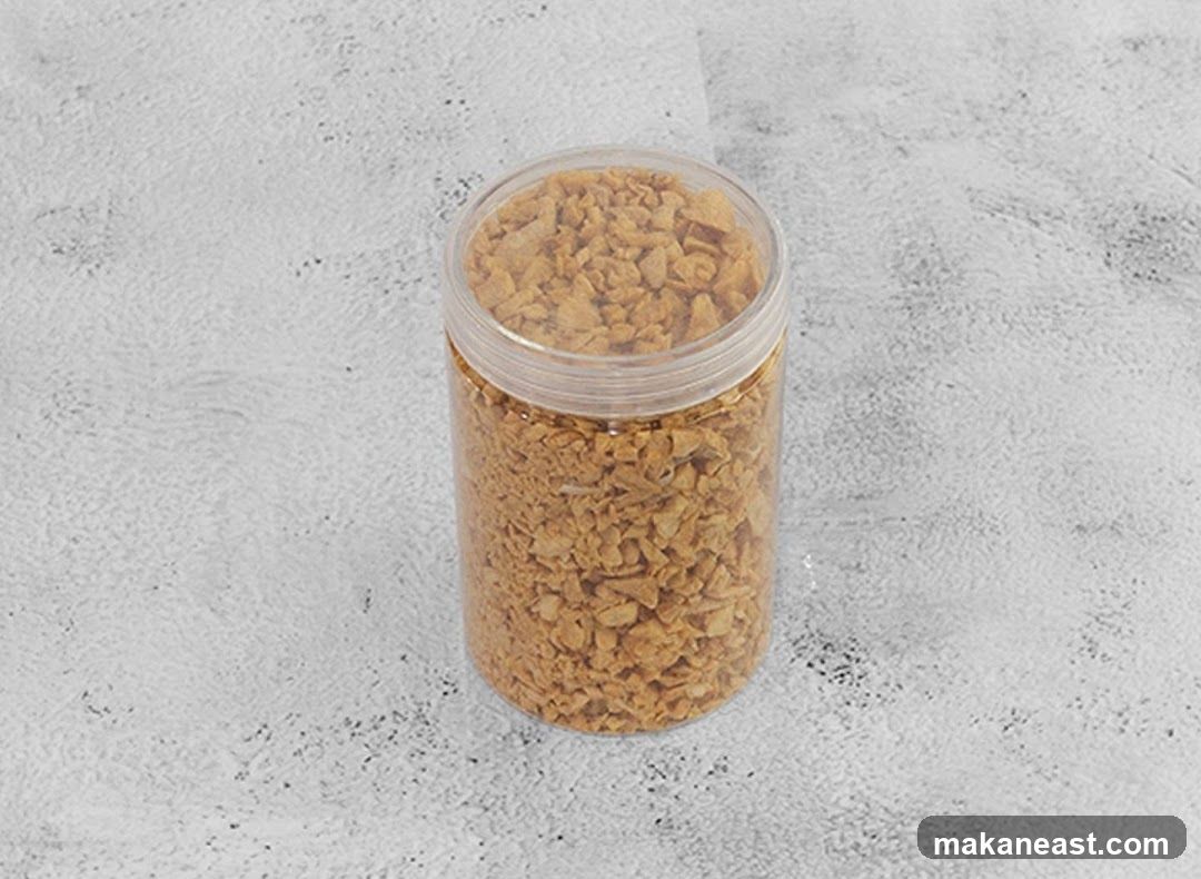 Jar of Crispy Fried Garlic