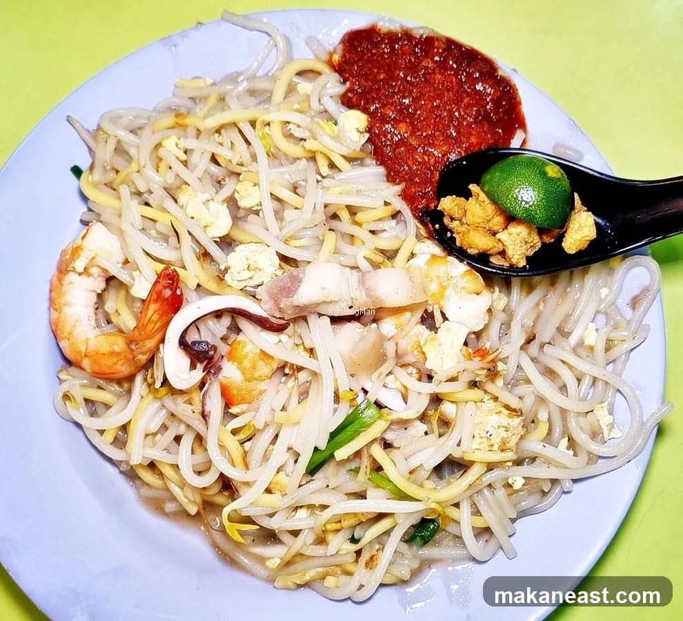 Seafood Noodles with Chili and Lime