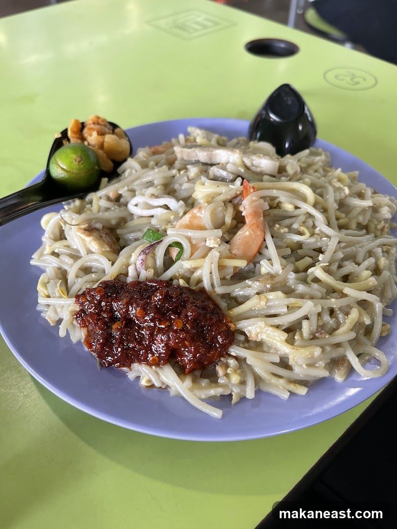 Plate of Hokkien Mee with Chili and Lime